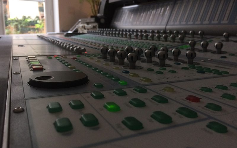 console dcommand 800x500