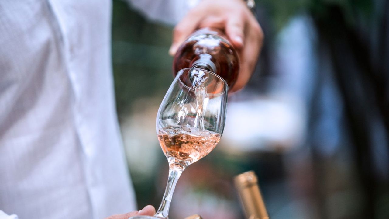 rose,wine,glass, ,wineyard